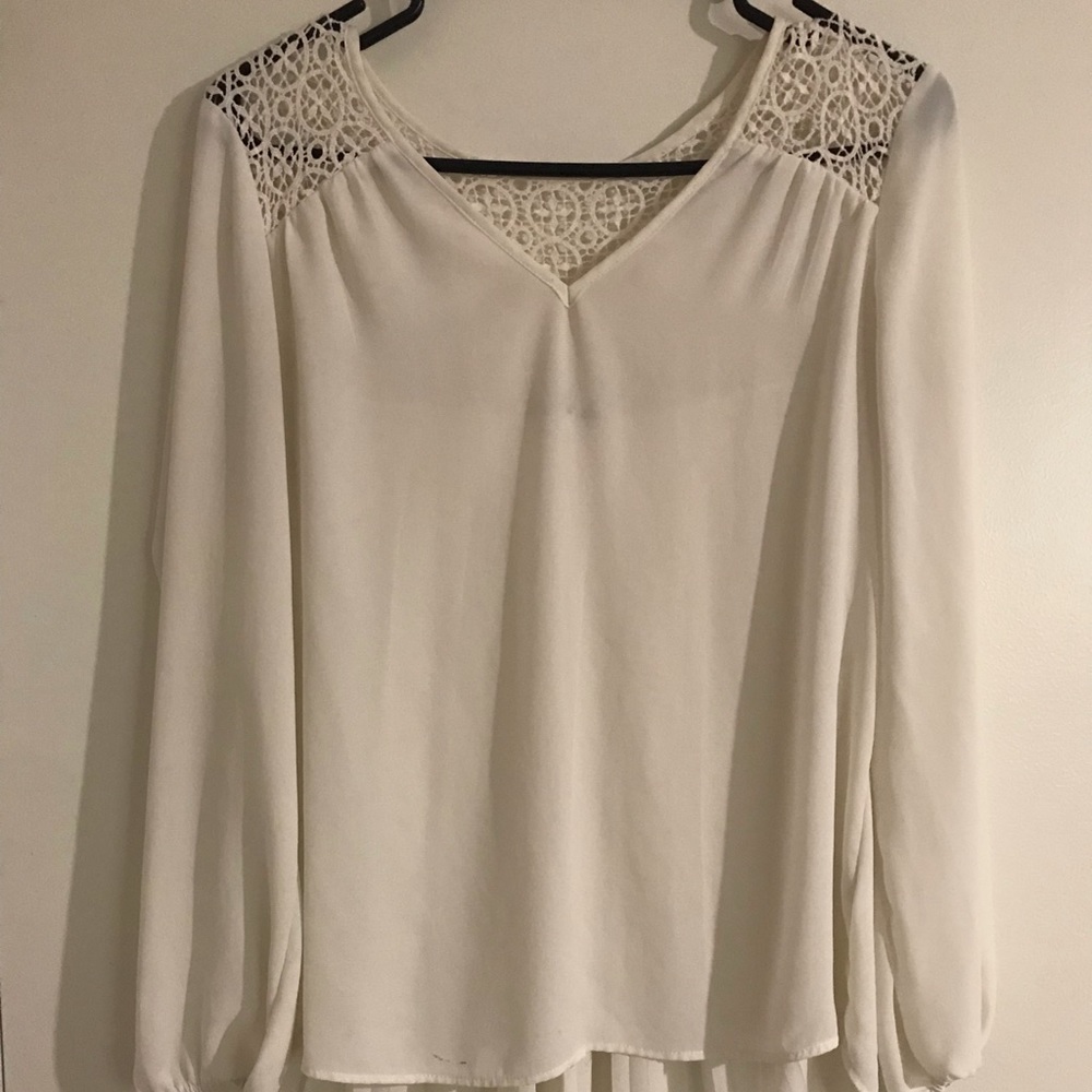 Flowy textured long sleeve shirt!